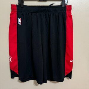 Nike NBA Atlanta Hawks Team Issue Warm-Up Practice Basketball Shorts Men XL NEW